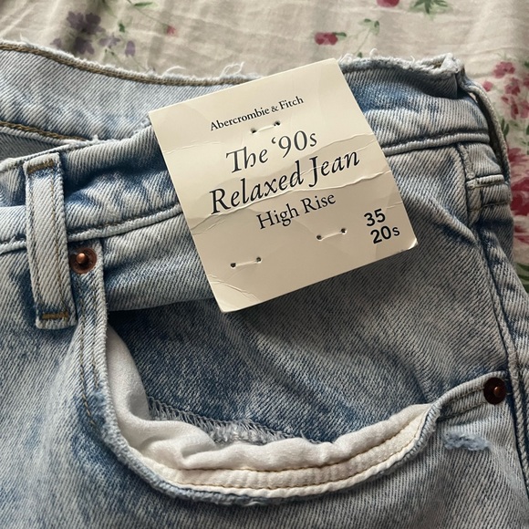 Abercrombie & Fitch 90s Relaxed Jeans High-Waist! - Picture 2 of 4
